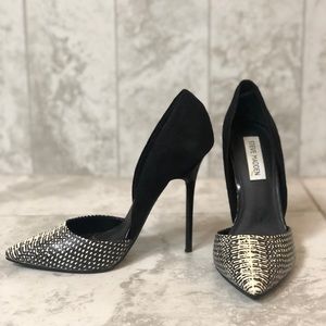 Steve Madden Black & White Close Toe Heels